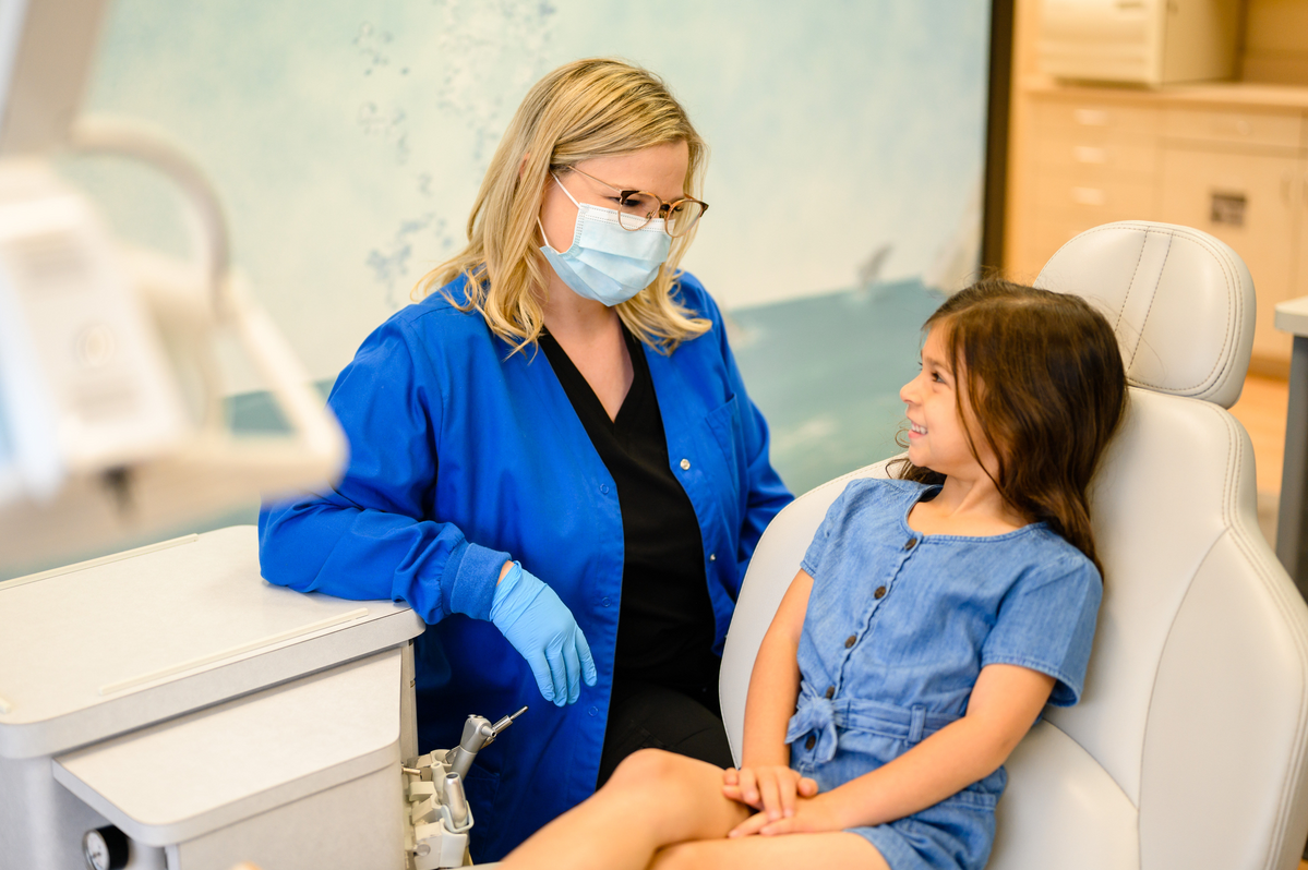 Dentist with child | Pediatric Dentistry in Houston, TX
